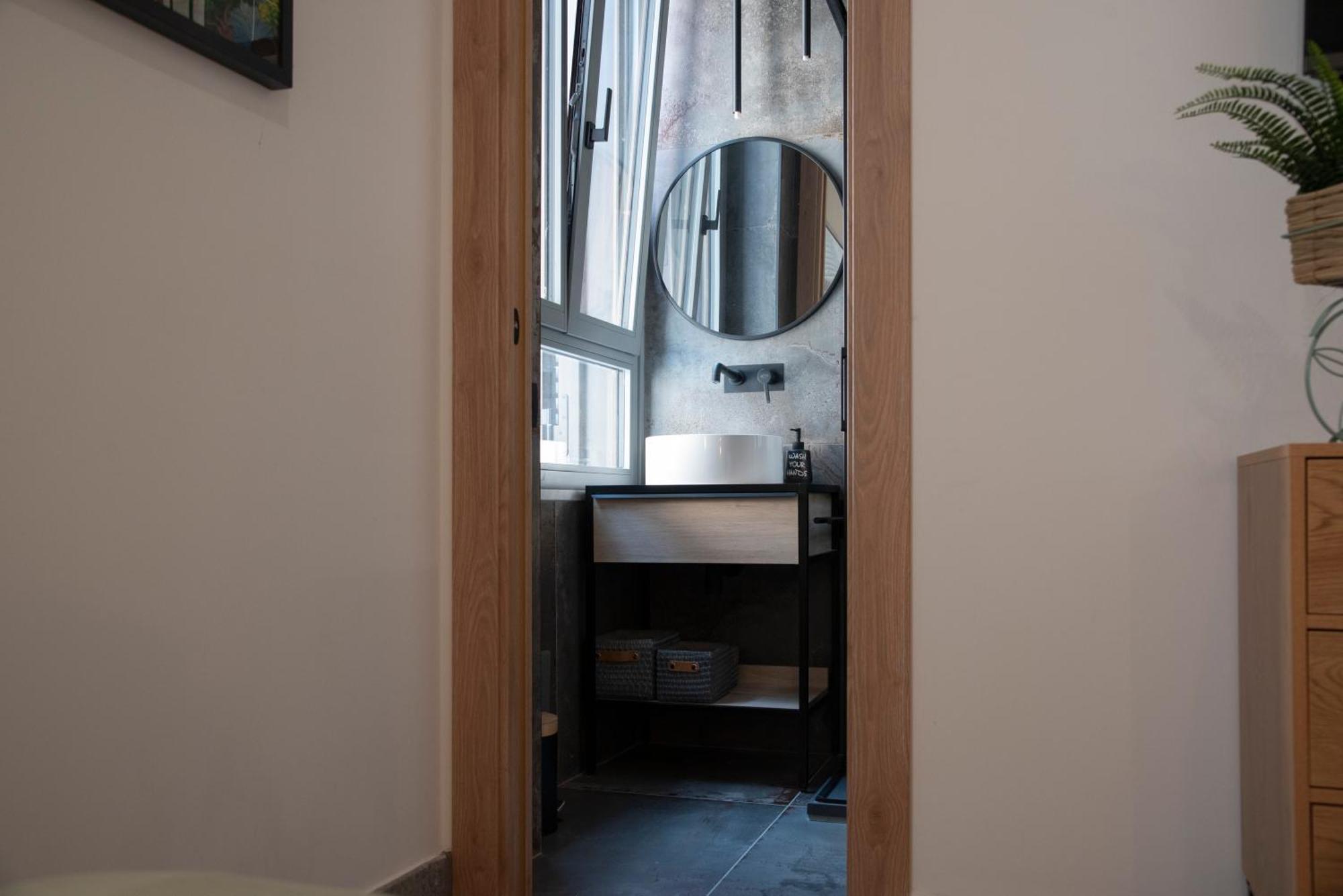 Vatican Boutique Apartment With St Peters Dome View โรม ภายนอก รูปภาพ